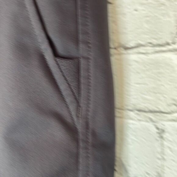 Adidas Men’s Gray Golf Shorts size 35 - Picture 2 of 5